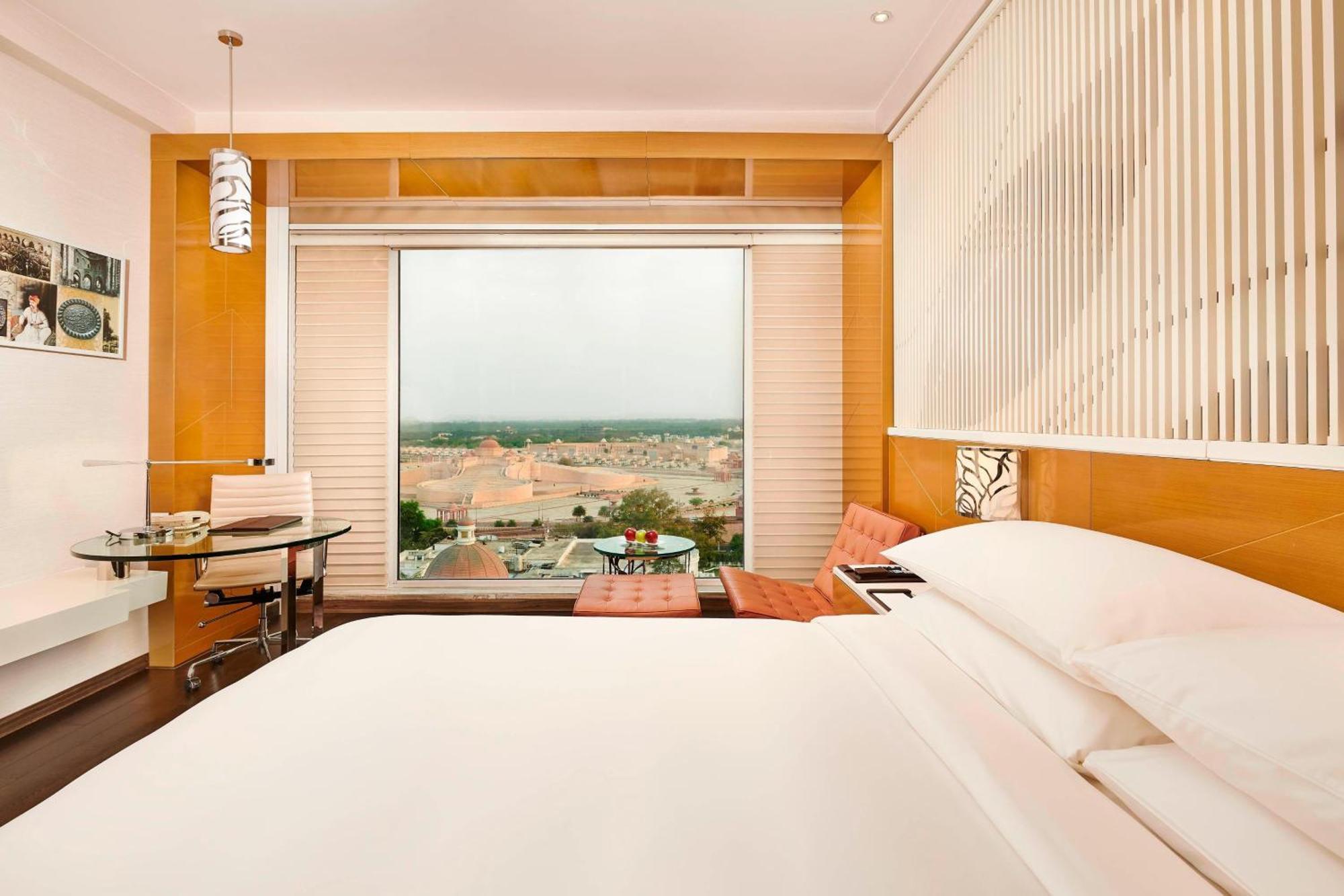 Renaissance Lucknow Hotel, Gomti Nagar Exterior foto